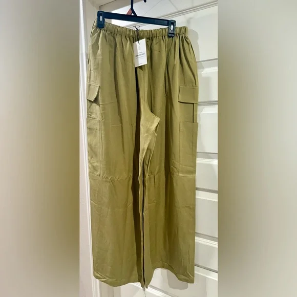 Reformation Olive Twill  Wide Leg Pants - Picture 3 of 7